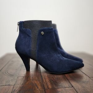 Bandalino Navy Suede Mobwife Point Toe Heeled Ankle Booties Sz7.5 Office Siren